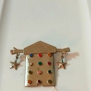 VTG Hands Rhinestone Star Brooch